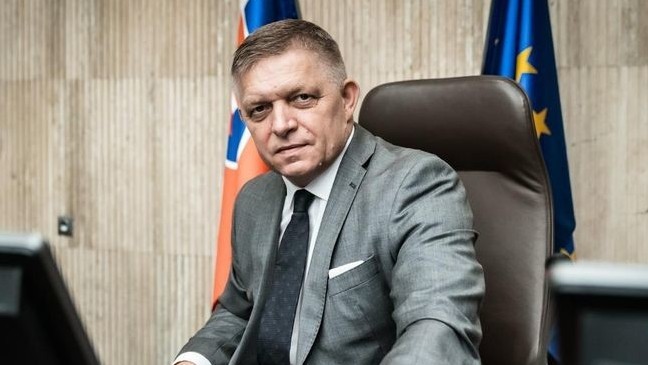Словакиянын премьер-министри жумушуна кайтып келди